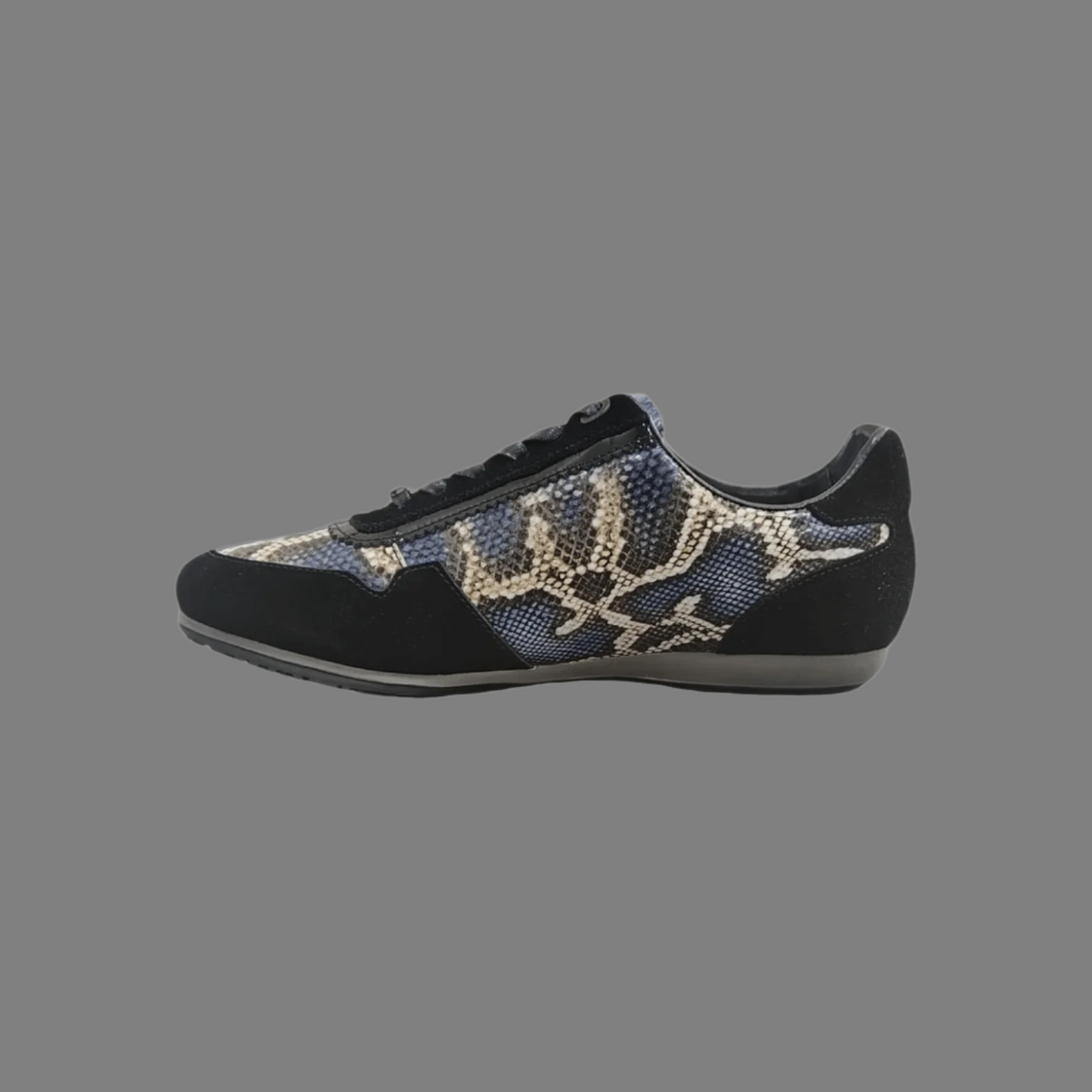 MOE102 Sneaker (Black/Beige)