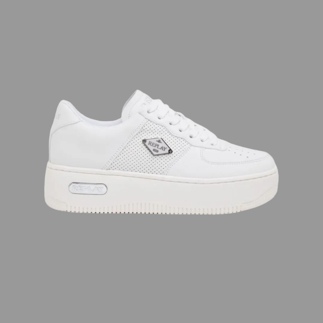 Epic High Total White Sneakers