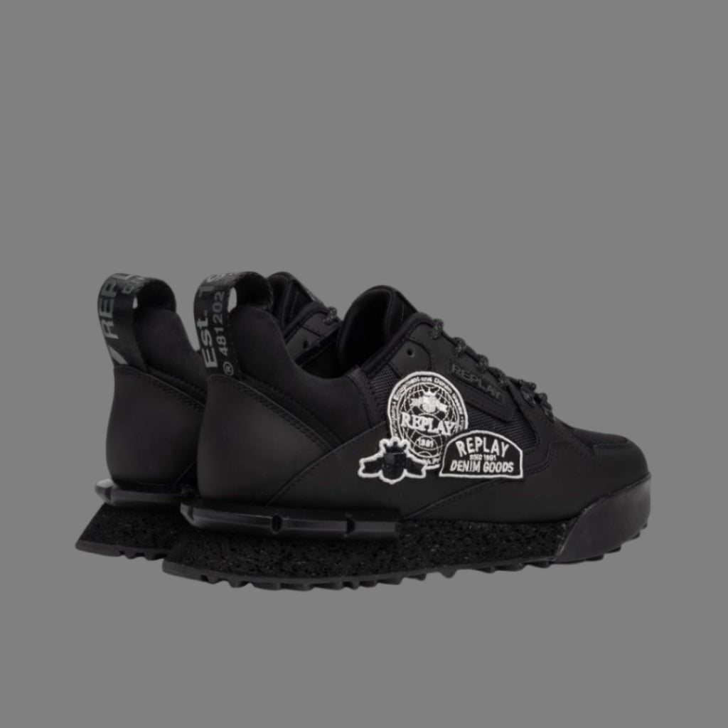 Field Badge SA Sneaker